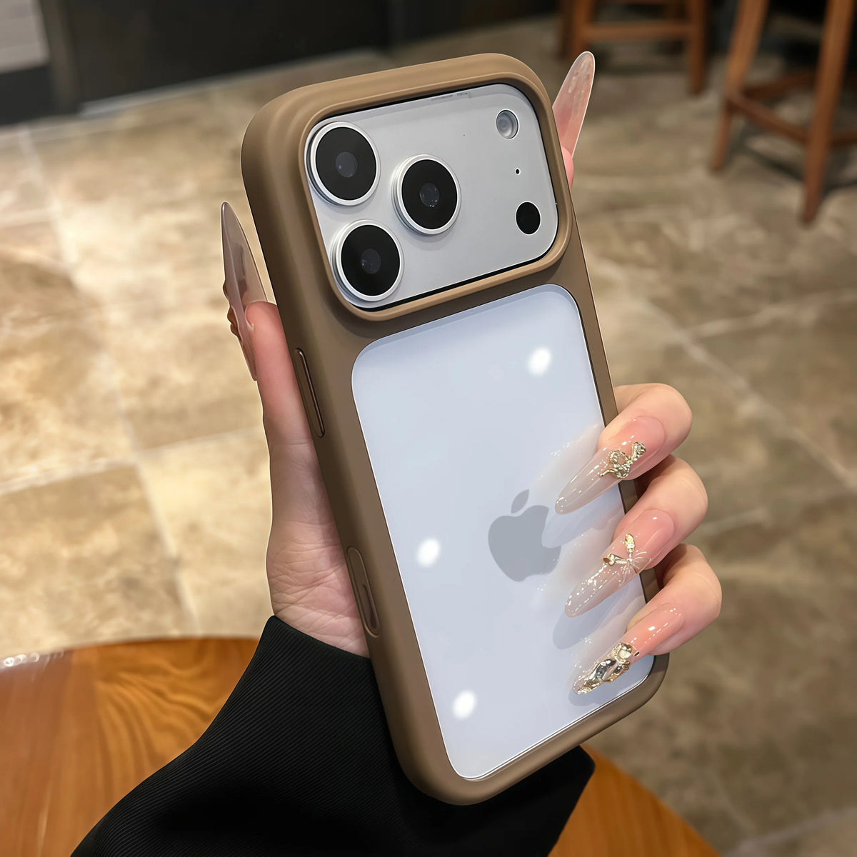 Luxury Advanced Silicone Soft Edge Transparent Case For iPhone 18 17 Pro 17 Pro Max